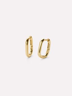 14k Gold Hoop Earrings, Jewelry Gift Guide, Minimal Gold, Chic Earrings, Solid Gold Earrings, Dainty Gold Necklace, Jewelry Essentials, Earring Crafts, Solid Gold Jewelry