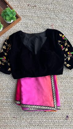 Product Descriptions : Black micro velvet heavy bird motifs threads hand worked blouse with front V neck pattern as shown. Note : saree is not included View this post on Instagram A post shared by Shobana Nithin (@threadslabel_india) Velvet Blouse Pattern, Sarees For Girls, Aari Work Blouse, Hand Work Blouse, Maggam Work Blouses, Dress Flats, Designer Sarees Online, Bird Motif, Blouse Designs Latest