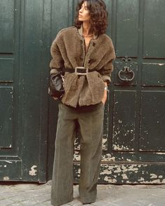 Instagram Fashion Week Street Style, Winter Wardrobe, Minimalist Fashion, Winter Outfits, Winter Fashion, Fall Outfits, Casual Fashion, Personal Style, Autumn Fashion