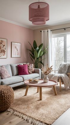 Boho living room with pink accents Old Victorian Homes, Stylish Dining Room, Easy Decor, Open Concept Home, Dining Room Makeover, Apartment Decor Inspiration, Elegant Home Decor, Boho Living