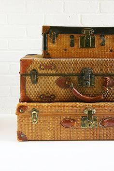 When the trip is over, at least vintage luggage is fun to unpack... British Colonial Bedroom, Old Luggage, British Colonial Decor, Old Trunks, Trunks And Chests, British Colonial Style, Old Suitcases, Vintage Trunks, Vintage Suitcases