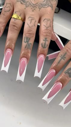 𝘧𝘰𝘭𝘭𝘰𝘸 𝘧𝘰𝘳 𝘮𝘰𝘳𝘦 𝘤𝘶𝘵𝘦 𝘱𝘪𝘯𝘴 ☁️ Exotic French Tip Nails, French Nails Acrylic Long, New York Nails Aesthetic, Long French Tip Acrylic Nails, Different Types Of French Tip Nails, Long White French Tip Nails, Square Acrylic Nails Long, French Press On Nails, Hard Nails