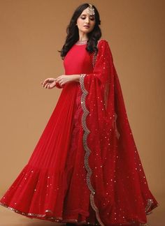 Gowns Dresses Indian Party Wear, Orang India, Indian Party Wear, Designer Anarkali, Dress Indian Style