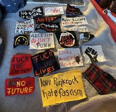 Punk Back Patch Ideas, How To Make A Punk Jacket, Diy Patched Pants, Making Punk Clothes, Alt Patches Ideas, Jean Patches Ideas Punk, Battle Vest Back Patch, How To Make Patch Pants, Alt Patches Diy