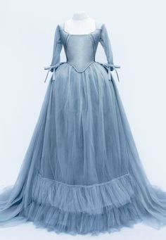 Evermore Fashion — Frieda Leopold ‘Historic Inspired’ Haute Couture... Colonial Aesthetic Fashion, 18th Century Dress Gowns, Frieda Lepold, Modern Victorian Dress, Maze House, 1700 Dress, 1700s Dresses, Dress Structure, Evermore Fashion