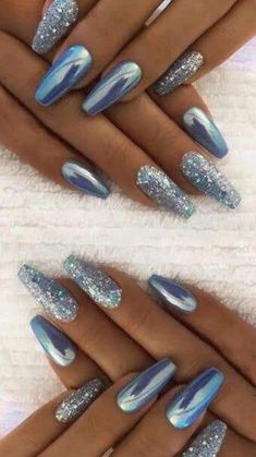 Silver Nail Designs, Silver Nail, Pretty Nail Art Designs, Metallic Nails, Glam Nails, Nail Designs Glitter, Pretty Acrylic Nails, Fancy Nails, Nail Arts