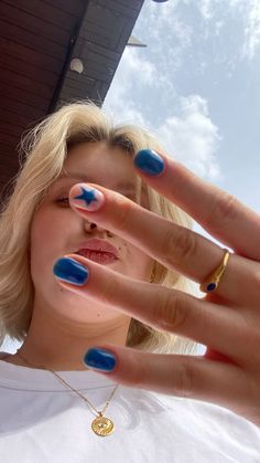 Navy Polka Dot Nails, Natural Length Nails Design, Short Nail Blue Designs, Very Simple Nail Designs For Beginners, Nail Ideas Really Short, Winter Nail Ideas Simple Gel, Letters Nail Art, Cute And Easy Nail Designs For Beginners, Cool Short Nails Summer