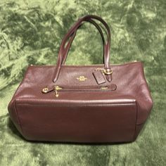 Vintage Coach Bag With Its Bag Dark Burgundy Burgundy Shoulder Bag For Shopping, Classic Pouch Bag For Shopping, Burgundy Satchel Bag For Errands, Burgundy Satchel Shoulder Bag For On-the-go, Burgundy Tote Bags For On-the-go, Classic Pouch Bag With Handles, Burgundy Satchel Shopping Bag, Burgundy Shopping Bags, Burgundy Double Handle Shopping Bags