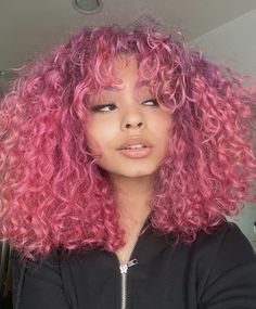 Pink Naturally Curly Hair, Pink Hair Curly Natural, Curly Dyed Hair Natural Curls Pink, Pink Dyed Curly Hair, Dyed Hair Inspiration Pink, Medium Length Curly Hair Dyed, Pink And Purple Curly Hair, Dyed Hair Inspiration Curly