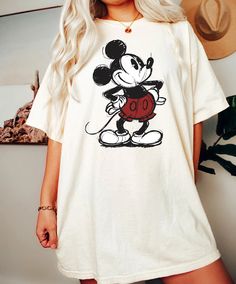 Retro Disney Classic Mickey Shirt Retro Disney World, Disney World Shirt, Mickey Mouse Outfit, Disney Vacation Shirts, Retro Disney, Minnie Mouse Shirts, Minnie Shirt, Mickey Shirt, Womens Disney Shirts