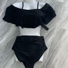 Black Beachwear Sets For Summer, Black Stretchy Sets For Summer, Fitted Black Beachwear Sets, Fitted Black Beach Set, Stretch Black Sets For Summer, Black Stretch Summer Sets, Black Summer Sets For Vacation, Black Stretch Sets For Summer, Black Summer Vacation Sets