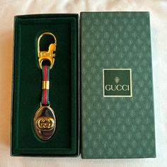 Beautiful Condition Vintage Italian Gucci Key Ring With Box. Green And Red Leather. Key Ring Gucci, Box Color, Green And Red, Vintage Italian, Vintage Gucci, Key Ring, Key Rings, Red Leather, Gucci