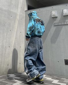 Space Streetwear, Apparel Design Inspiration, Concept Clothing, Crazy Outfits, Baggy Clothes, Street Fashion Men Streetwear, Streetwear Men Outfits, Streetwear Outfits, High Fashion Street Style