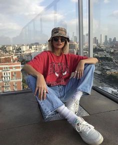 Rave Makeup, Skater Girl Outfits, Instagram Image, Outfit Trends, Person Standing, Streetwear Fashion Women, Indie Outfits