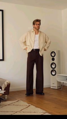 Trousers Outfit Men Streetwear, Neutral Colour Outfits Men, Brown Pant Outfits Men, Classic Vintage Outfits Men, Brown Old Money Outfit, Brown Corduroy Pants Outfit Men, Brown Aesthetic Outfit Men, Brown Corduroy Pants Outfit Aesthetic, Brown Pants Men Outfit