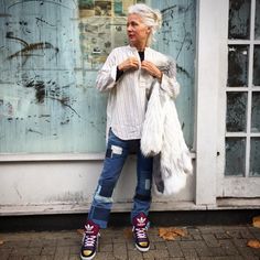 Jane Adams, Day In London, Theme Dress, Sarah Jane, 60 Fashion, Ageless Beauty