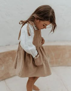 Slow Fashion Capsule Wardrobe, Baby Outfits, Toddler Fashion, Childrens Fashion, Toddler Outfits, The Label