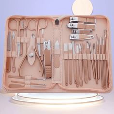 Material: Stainless Steel. Carbon Steel Pedicure Kit, Manicure Y Pedicure, Manicure E Pedicure, Manicure Pedicure, Nail Tools, Tools Accessories, Tool Set, Manicure And Pedicure, Carbon Steel