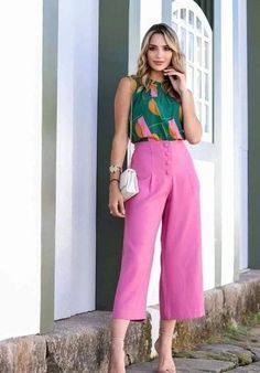 Colour Combinations Fashion, Color Combos Outfit, Color Blocking Outfits, Winter Typ, Color Combinations For Clothes, Fashion Days, Fashion Mistakes, Feminine Outfit