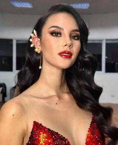 Catriona Gray Hairstyle, Catriona Grey, Catriona Gray, Pageant Makeup, Grey Makeup, Pageant Hair, Miss Universe, Long Black Hair, Prom Makeup