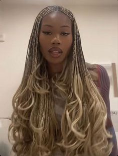 Style My Braids Hair Ideas, Blond Braided Hairstyles For Black Women, French Girl Braids, Blonde And Black Braids Black Women, Blended Box Braids, Brown To Blonde Braids, Full Hair Braids, Mystic Archetype Aesthetic Fashion, Trendy Braids 2023