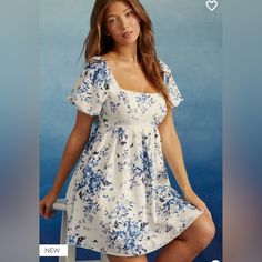 Altar’d State “Sellie Floral Dress” In Color “Ivory-Blue” Puff Sleeve Mini Dress With Square Neckline Brand New With Tags. Size Medium (Size Guide In Photos) Altar’d State Keychain, Homecoming Inspo, Baby Shower Outfit For Guest, Dress With Square Neckline, Babydoll Dresses, Altard State Dresses, Puff Sleeve Mini Dress, Floral Babydoll Dress, Boho Mini Dress