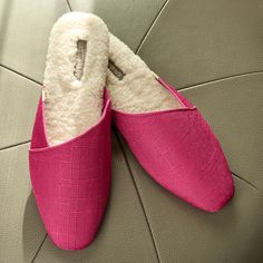 The Devon luxe memory foam slippers by Luvons seamlessly blends modern aesthetics with timeless sophistication. Crafted from Slub performance silk upper and luxuriously soft faux fur, it offers all-day comfort with superior arch support. Perfect for lounging, working from home, or entertaining guests, its versatility extends to indoor/outdoor wear thanks to the rubber soles.The Devon elevates every step, making it the perfect fusion of style and comfort.Product Care: Washing Instruction: Luvons are machine-washable. Place your Devon slippers in the mesh laundry bag included with every pair, machine wash in cold water, and air dry only (do not tumble dry or use heat). Material: Slub performance silk upper, faux fur, high density memory foam, rubber solesCountry of origin: China Foam Slippers, Mesh Laundry Bags, Bootie Sandals, Black Camel, Sneaker Slippers, Straw Bags, Jean Shirt Dress, New And Improved, Baby Boy Shoes