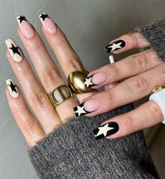 Star Nails Are Trending Now Stars + Black & White Acrylic Nails Square Nail Designs Stars, Star Nails Coffin Shape, Star Theme Nails, Atomic Nails, Star Coffin Nails, Star Girl Nails, Nails Stars, Rock Star Nails, Nails Star