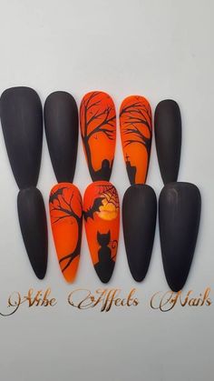 Vintage Halloween Nail Art, Summerween Nails, Beginning Of Fall Nails, Neon Halloween Nails, Nail Art Almond Nails, Ongles Halloween, Nailart Halloween, Nail Halloween, Fun Halloween Nails