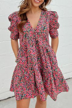 Channel retro vibes in this vintage-inspired floral dress Elevate your look with the on-trend puff sleeves Stay hands-free with convenient side pockets Perfect for any occasion. from brunch to a garden party Size Chart (CM) Sizes Bust ... Plus Size Mini Dresses, Plus Size Outerwear, Swimsuits High Waisted, Red Vintage, Plus Size Maxi Dresses, Infp, Plus Size Blouses, Tee Dress