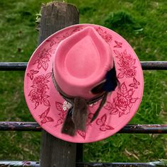 Pink Suede Rancher Style Hat. Brim Is Burnt With Roses And Butterflies. Fully Adjustable Hat. Brand New And Burnt Individually (One Of A Kind!) Included The Fabric And Feathers! Lightweight And Comfortable Enough For All Day Wear! Country Style Felt Hat For Spring, Ladies Cowboy Hats, Spring Country Style Brimmed Felt Hat, Pink Western Hat Outfit, Adjustable Pink Fedora For Fall, Casual Summer Felt Hat For Ranch, Western Style Short Brim Felt Hat For Spring, Summer Country Style Felt Hat For Ranch, Country Style Felt Hat For Summer Country Events