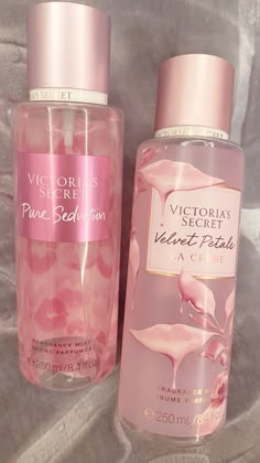 Perfume Aesthetic Victoria Secret, Good Perfume Scents, Victoria’s Secret Perfume Aesthetic, Rose Body Products, Wonyoungism Perfume, Vs Perfume Aesthetic, Perfumes And Body Sprays, Soft Smelling Perfume, Perfumes From Bath And Body Works