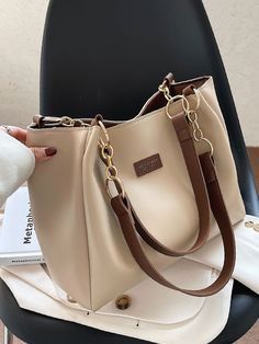 Sepatu Pump, Spring Purses, Trendy Purses, My Style Bags, Stylish Purse, Girly Bags, Stylish Handbags, Fancy Bags