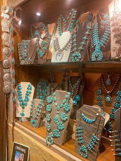 Western Jewelry Display, Cowgirl Grunge, Country Girl Jewelry, Naja Necklace, Western Fashion Jewelry, Vintage Turquoise Jewelry, Simple Beaded Necklaces, Boutique Display, Western Boutique