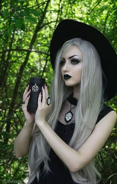 Goth Girl Summer, Blonde Goth, Occult Fashion, Dark Mori, Goth Look, Jewelry Gothic, Alt Girls