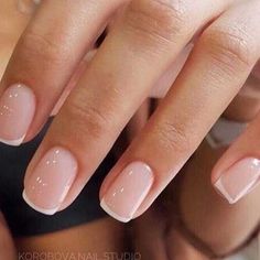 French Manicure Nail Designs, Almond Nails French, Natural Nail Designs, Manicure Nail Designs, French Manicure Nails, Subtle Nails, Simple Acrylic Nails, Best Nail Art Designs, Nails 2020