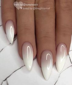 Long White Nails, Unghie Sfumate, Her Nails, White Nail, Gradient Nails, Oval Nails, Pretty Acrylic Nails, Chic Nails