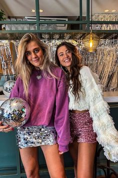 Glitter Skirts, Festival Dresses, Glitter Skirt, Sweater Vest Jacket, Winter Sunglasses, Holiday Soiree, Glitters Skirt, Night Out Party, Rock Outfit