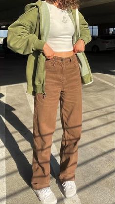 Brown Jeans Outfit, Mode Indie, Surfergirl Style, Stonewash Jeans, Hoodie Outfit, Indie Outfits, Swaggy Outfits, Mode Inspo