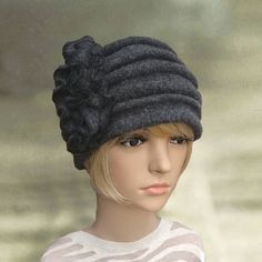 This is elegant woman's felt beanie hat. It is soft and lightweight. This hat is very comfortable and easy to wear. It is a very stylish women's hat that is going to keep you warm in cold days, yet you will look amazing. You can put it on with classic and casual style clothing, so this beautiful hat is very universal. Composition: 100% wool One size to fit average woman's head. CARE: Hand wash in lukewarm water. Do not dry in the dryer! Air dry over a balloon or small bowl to retain hat shape an Short Hair And Hats, Ladies Winter Hats, Womens Winter Hats, Stylish Womens Hats, Beret Hats, Crochet Winter Hats, Hats Winter, Wool Hats, Felt Hats