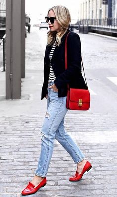 Red Shoes Outfit, Comfy Jeans Outfit, Looks Jeans, Teaching Outfits, Red Handbag