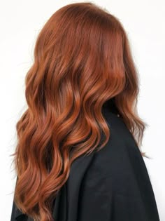 Copper Hair Red Dress, Dark Copper Ginger Hair, Caramel Copper Hair Color, Light Red Auburn Hair, Copper Hair Ideas For Brunettes, Ginger Hair 2023, True Copper Hair, Copper Red Hair On Tan Skin, Rich Copper Red Hair Color