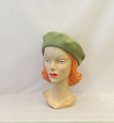 Timeless Classic Vintage 1930' 1940's style Beret 100% Pure New Wool One size fits most Brand new Vintage Flat Cap Beret For Fall, Classic Fitted Beret For Spring, Vintage Beret For Fall, Classic Fitted Spring Beret, Vintage Winter Beret With Short Brim, Vintage Adjustable Beret With Short Brim, Adjustable Vintage Beret With Short Brim, Retro Brimmed Winter Beret, Fitted Retro Beret For Winter