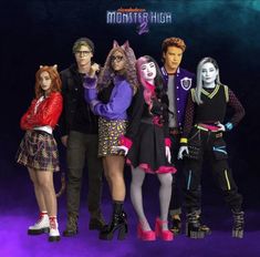 the monster high cast is posing for a photo