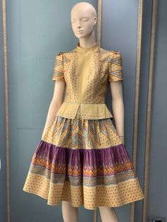 Modern Filipiniana Dress, Asian Style Dress, Frocks And Gowns, Simple Frock Design, Designer Anarkali Dresses, Simple Frocks, Lehenga Designs Simple