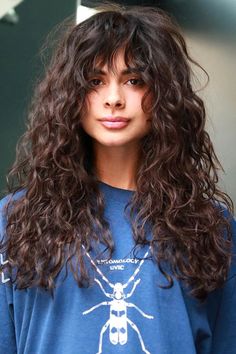 Curly Hair Fringe, Long Curly Haircuts, Haircuts For Wavy Hair, Long Hair With Bangs