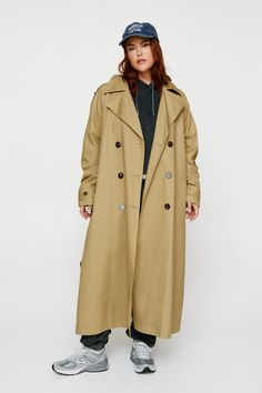 We caught you looking at our Plus Size Essentials Trench Coat. Click this way to shop your new favorite. Best dressed- secured. Plus Size Trench Coat, Black Tie Party, Look Plus Size, Short Playsuit, Clothing Plus Size, Knitwear Tops, Shoes With Jeans, Casual Fit, Coat Fashion