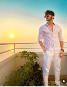 Hipster Outfits Men, Abhishek Nigam, Men Fashion Photoshoot, Mens Smart Casual Outfits, Mens Business Casual Outfits, Mens Photoshoot Poses, Classy Outfits Men, Men Fashion Casual Shirts, Men Photoshoot