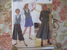 two women's skirts and blouses are shown in this sewing pattern