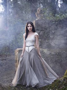 Reign | Adelaide Kane as Mary, Queen of Scots Mary Stuart Dress Reign, Mary Stuart Dress, Mary Stuart Reign Dresses, Mary Queen Of Scots Reign Dresses, Reign Costumes